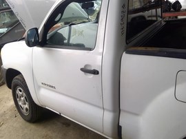 2006 TOYOTA TACOMA, WHITE, STD CAB, MT, 2.7L,  Z26274